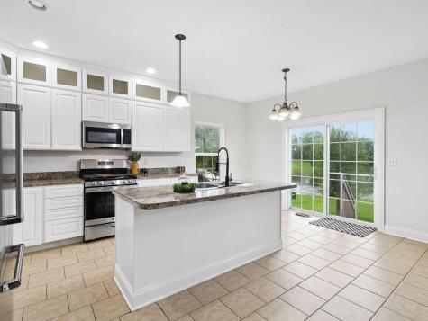 40 Waters Edge Lane Centerburg OH 43011