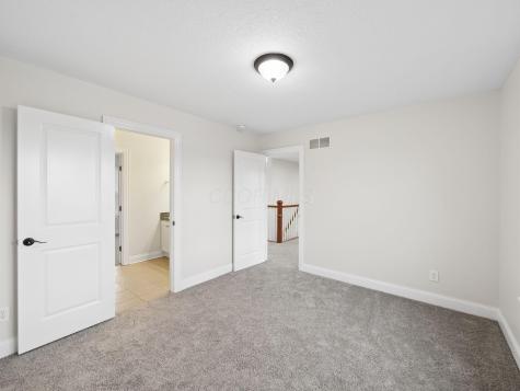 40 Waters Edge Lane Centerburg OH 43011