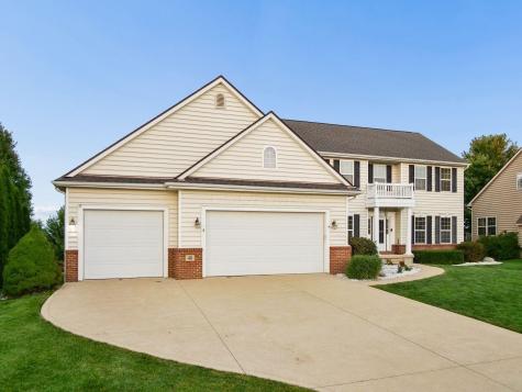 40 Waters Edge Lane Centerburg OH 43011