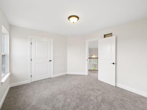 40 Waters Edge Lane Centerburg OH 43011