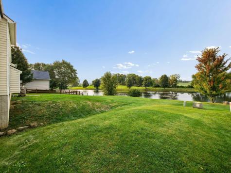 40 Waters Edge Lane Centerburg OH 43011