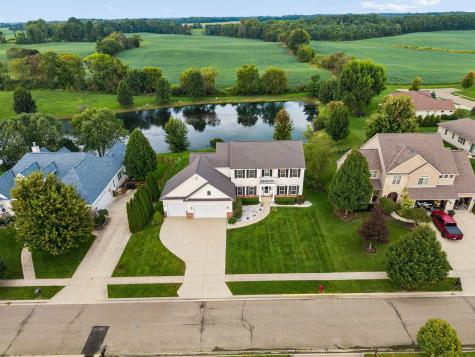 40 Waters Edge Lane Centerburg OH 43011