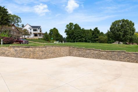 173 Green Valley Drive Howard OH 43028