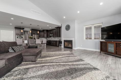 173 Green Valley Drive Howard OH 43028