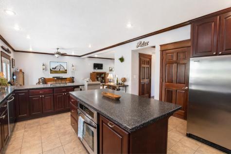 15027 King Road Howard OH 43028