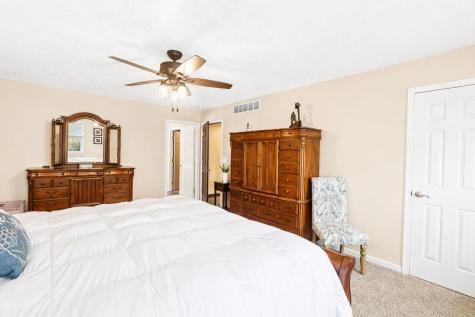15027 King Road Howard OH 43028