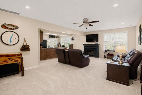 15027 King Road Howard OH 43028