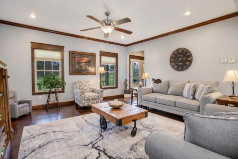 15027 King Road Howard OH 43028