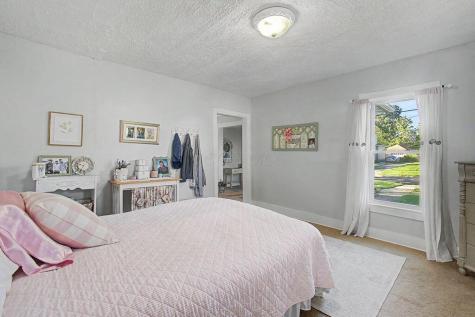 62 S Preston Street Centerburg OH 43011