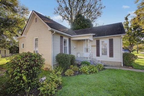 62 S Preston Street Centerburg OH 43011