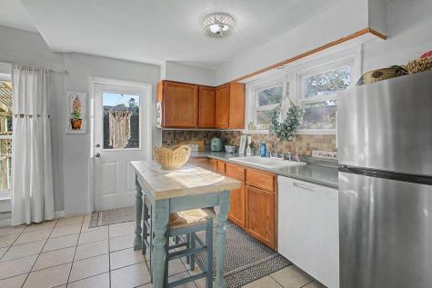 62 S Preston Street Centerburg OH 43011