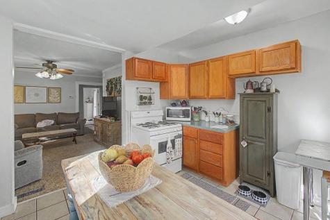 62 S Preston Street Centerburg OH 43011