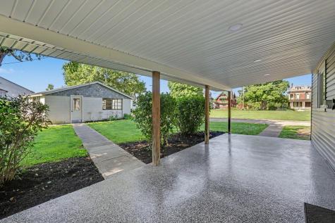 26 North Street Utica OH 43080