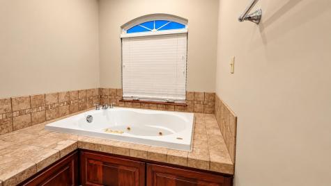 39 Wildwood Lane W Mount Vernon OH 43050