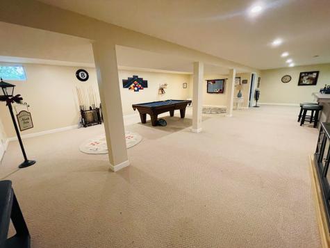 1209 Apple Valley Drive Howard OH 43028