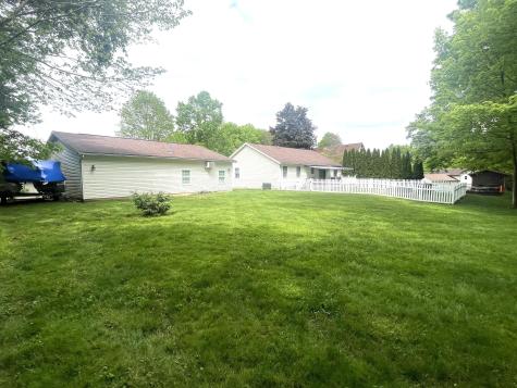 1209 Apple Valley Drive Howard OH 43028