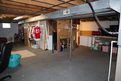1720 Homer Road NW Utica OH 43080