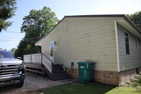 1720 Homer Road NW Utica OH 43080