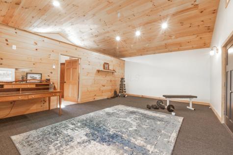 347 Greenacre Drive Howard OH 43028