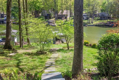347 Greenacre Drive Howard OH 43028