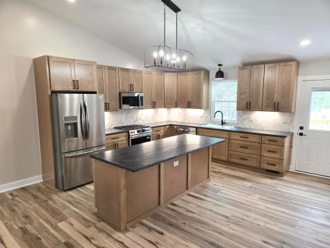 2116 Apple Valley Drive Howard OH 43028