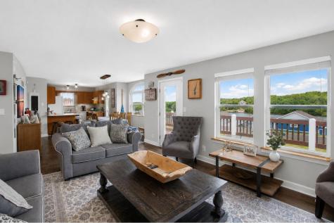 380 Lakeview Heights Drive Howard OH 43028