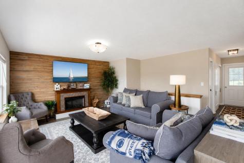 380 Lakeview Heights Drive Howard OH 43028