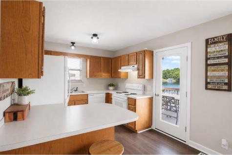 380 Lakeview Heights Drive Howard OH 43028