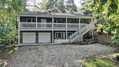 668 Floral Valley Drive E Howard OH 43028
