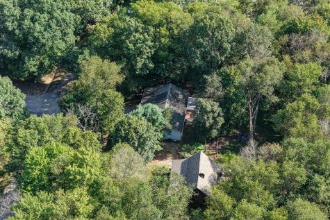 668 Floral Valley Drive E Howard OH 43028