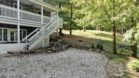 668 Floral Valley Drive E Howard OH 43028