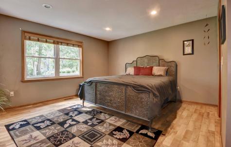 668 Floral Valley Drive E Howard OH 43028