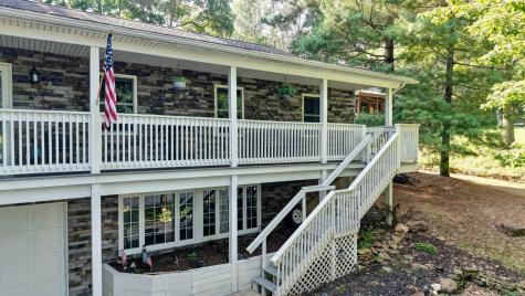668 Floral Valley Drive E Howard OH 43028