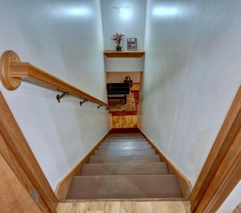668 Floral Valley Drive E Howard OH 43028