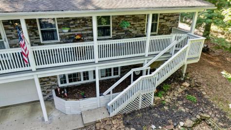 668 Floral Valley Drive E Howard OH 43028