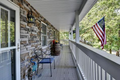 668 Floral Valley Drive E Howard OH 43028