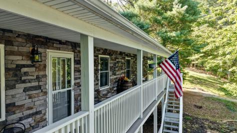668 Floral Valley Drive E Howard OH 43028