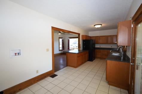 12354 Mary Street Howard OH 43028