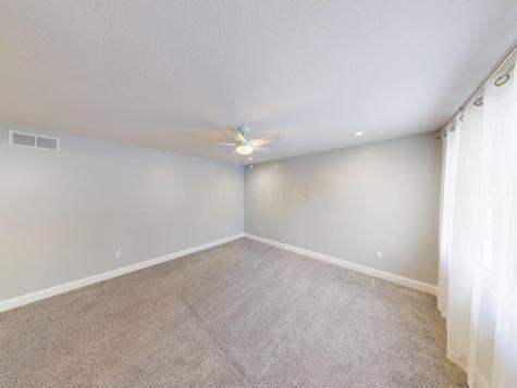 363 Highland Hills Circle Howard OH 43028