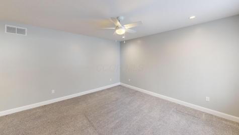 363 Highland Hills Circle Howard OH 43028