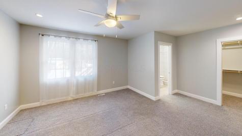 363 Highland Hills Circle Howard OH 43028