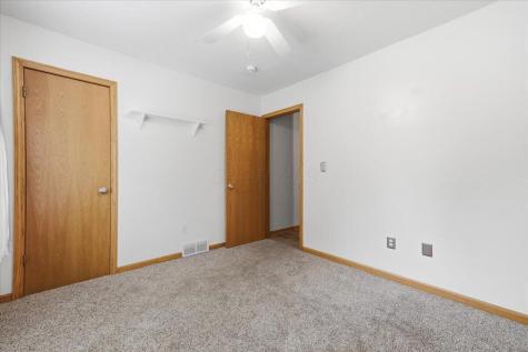 618 Courtland Drive Howard OH 43028