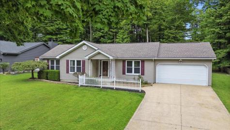 618 Courtland Drive Howard OH 43028