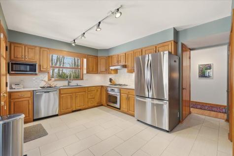 105 Allen Drive Gambier OH 43022