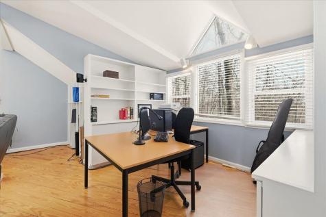 105 Allen Drive Gambier OH 43022