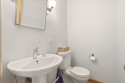 105 Allen Drive Gambier OH 43022