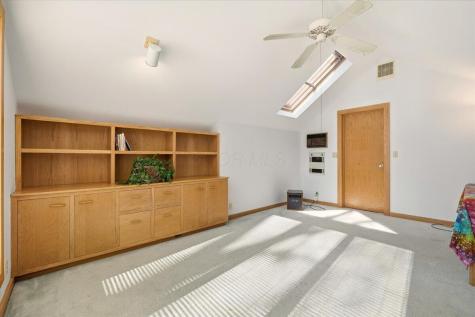 105 Allen Drive Gambier OH 43022