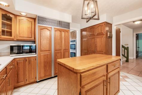 17041 Tulloss Road Mount Vernon OH 43050