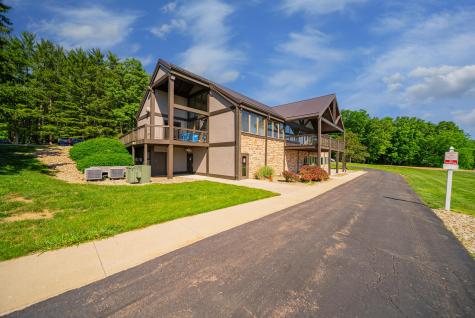 392 N Northridge Heights Drive Howard OH 43028