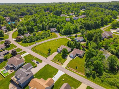 392 N Northridge Heights Drive Howard OH 43028